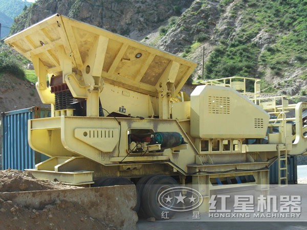 mobile crushing plant 